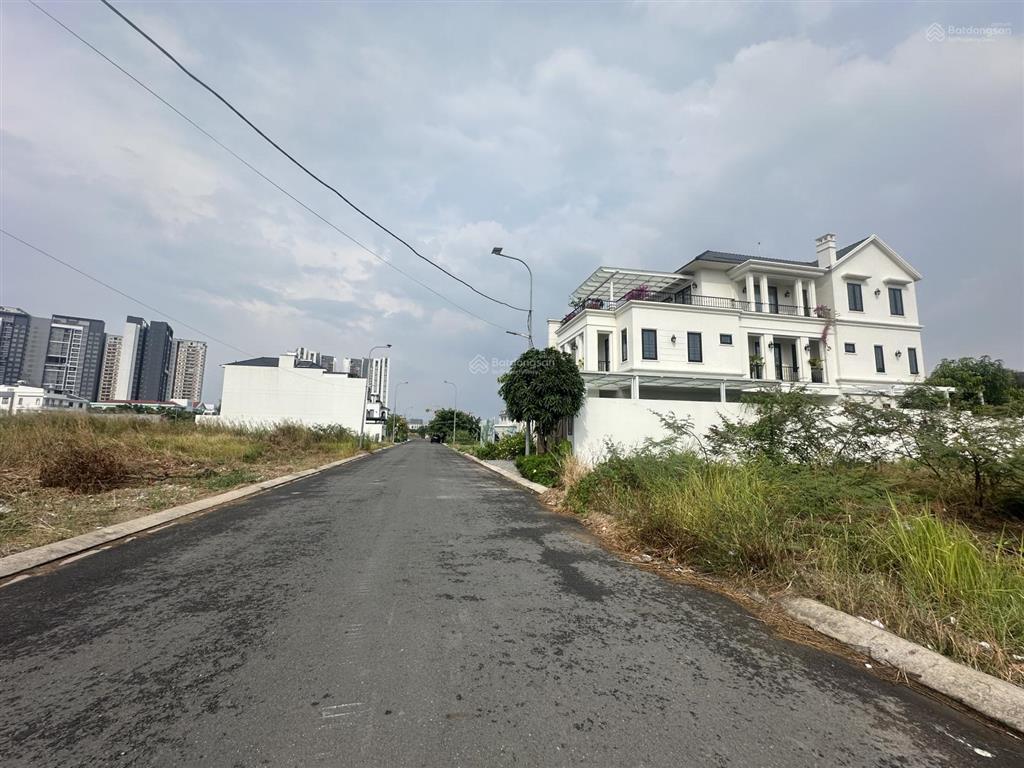Bán đất biệt thự thái sơn phước kiển nhà bè. dt 10x25=250m2. giá 60tr/m2