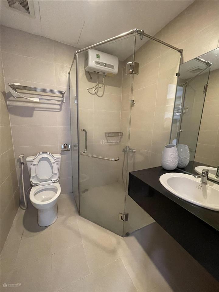 Căn hộ 3pn 2wc  chung cư charmington cao thắng q10, giá từ 19  24tr/tháng đầy đủ nội thất