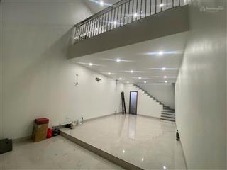 Chính chủ cho thuê nhà tại ngõ 255 nguyễn khang, yên hòa, hà nội  80m2 2 tầng giá rẻ tiện nghi