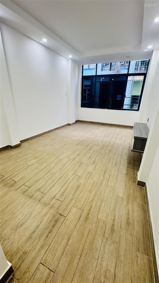 Bán nhà 4 phòng ngủ hẻm 576 đoàn văn bơ quận 4