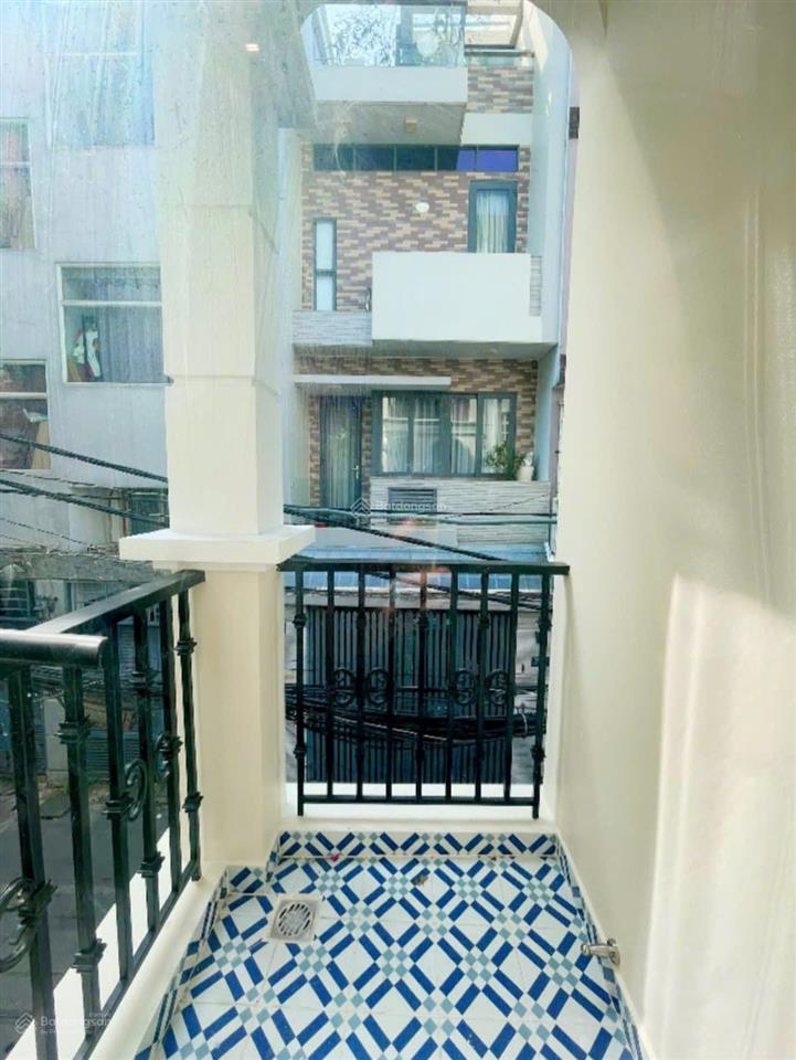 Bán nhà hẻm 78/17 khánh hội căn góc 3 mặt tiền 3 phòng ngủ quận 4
