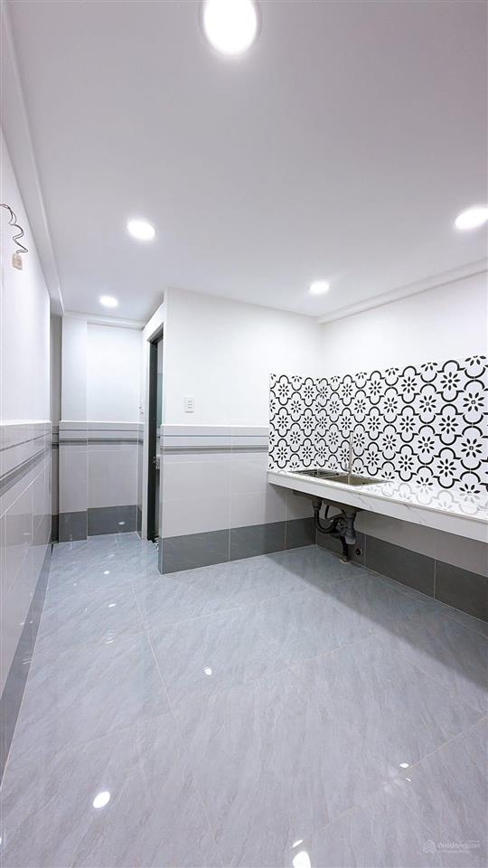 Bán nhà hẻm 243 hoàng diệu 4 phòng ngủ quận 4