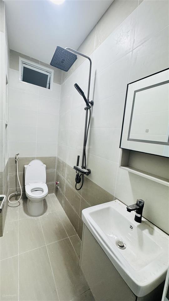 Nhà hẻm 331 tôn đản mới 4 phòng ngủ 2 sân thượng quận 4