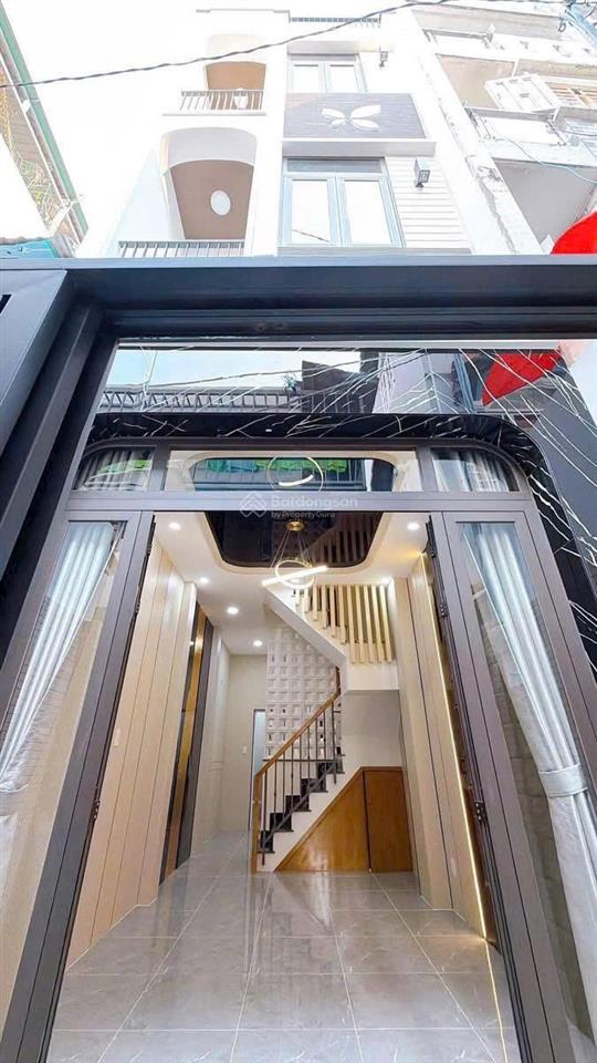 Nhà hẻm 331 tôn đản mới 4 phòng ngủ 2 sân thượng quận 4