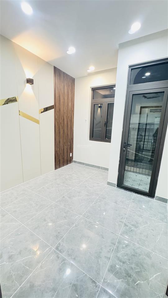 Nhà hẻm 331 tôn đản mới 4 phòng ngủ 2 sân thượng quận 4