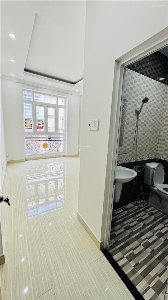 Bán nhà hẻm 222 đoàn văn bơ 5 tầng 3 phòng ngủ quận 4