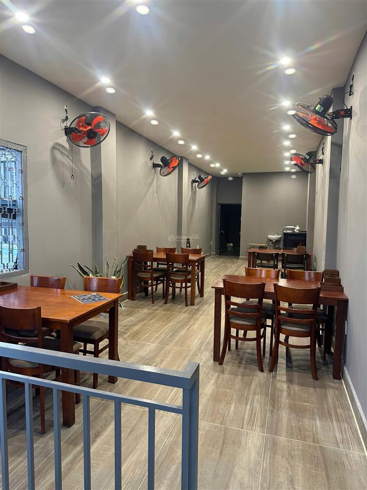 Bán nhà mặt tiền tôn đản 3 tầng tiện kinh doanh quận 4