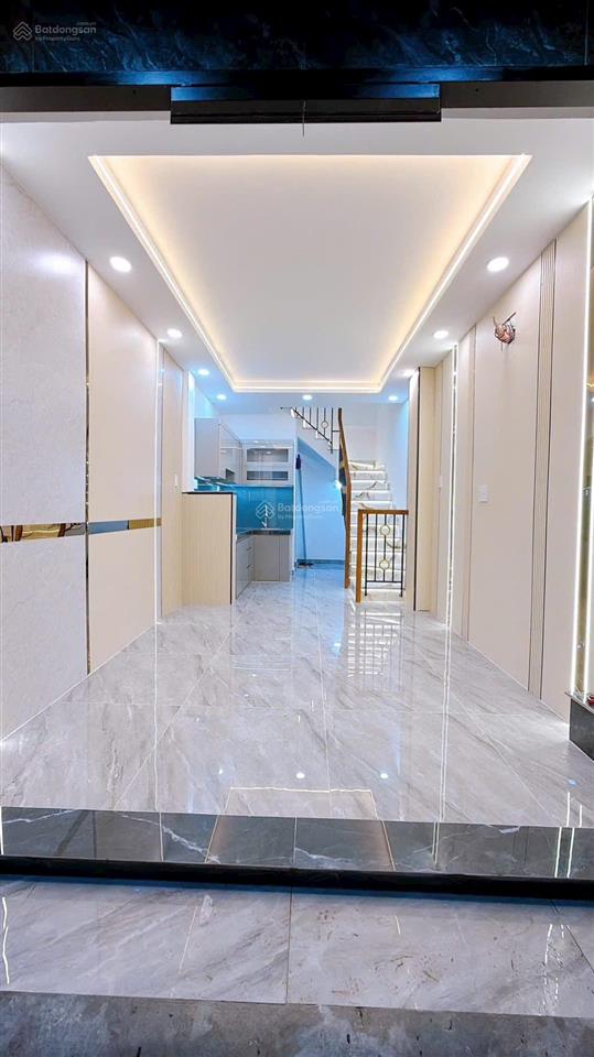 Nhà mới 2 phòng ngủ vào ở liền khu 20 thước quận 4