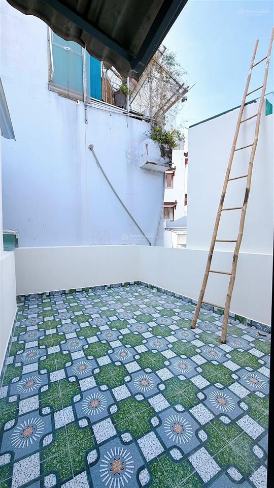Nhà hẻm 243 hoàng diệu 4 phòng ngủ quận 4