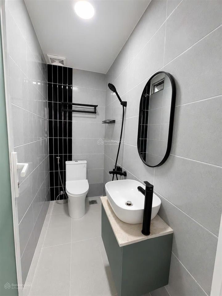 Cho thuê nhà 2 phòng ngủ đầy đủ nội thất quận 4