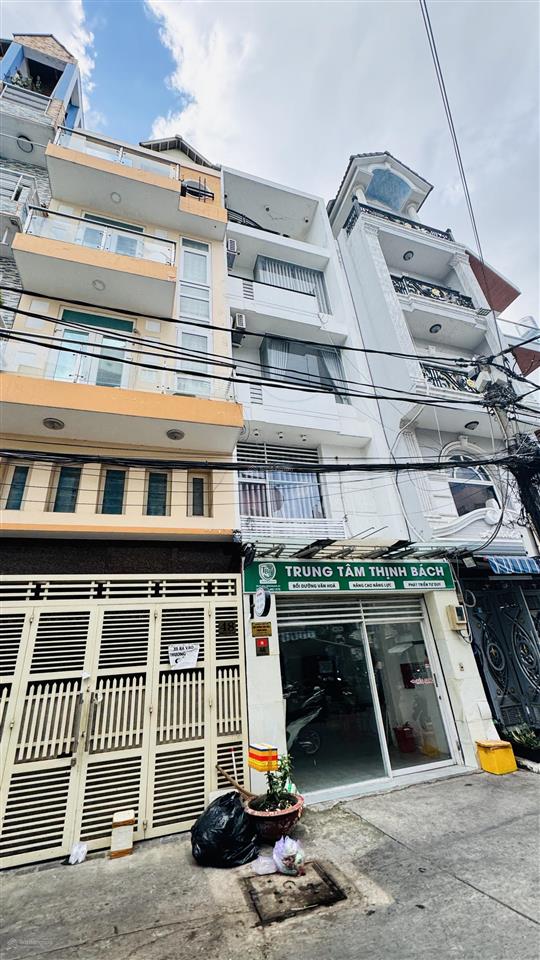 Nhà 5 tầng 4 phòng ngủ mặt tiền đường 8m quận 4