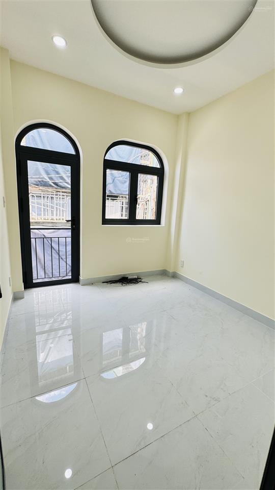 Bán nhà hẻm 266 tôn đản 3 phòng ngủ nhà mới quận 4