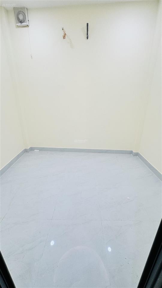Bán nhà hẻm 266 tôn đản 3 phòng ngủ nhà mới quận 4