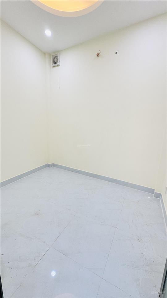 Bán nhà hẻm 266 tôn đản 3 phòng ngủ nhà mới quận 4
