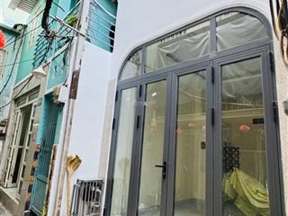 Bán nhà hẻm 266 tôn đản 3 phòng ngủ nhà mới quận 4