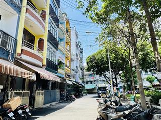 Bán nhà 5 tầng 4 phòng ngủ view công viên quận 4