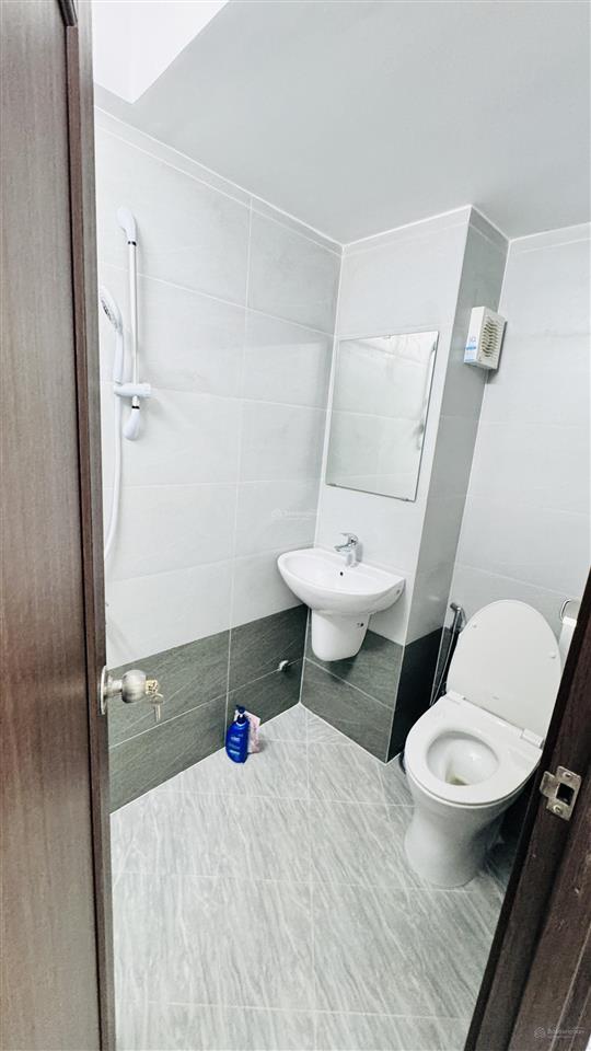 Bán nhà 2 tầng hẻm 171 tôn đản nhà mới 57m2 quận 4