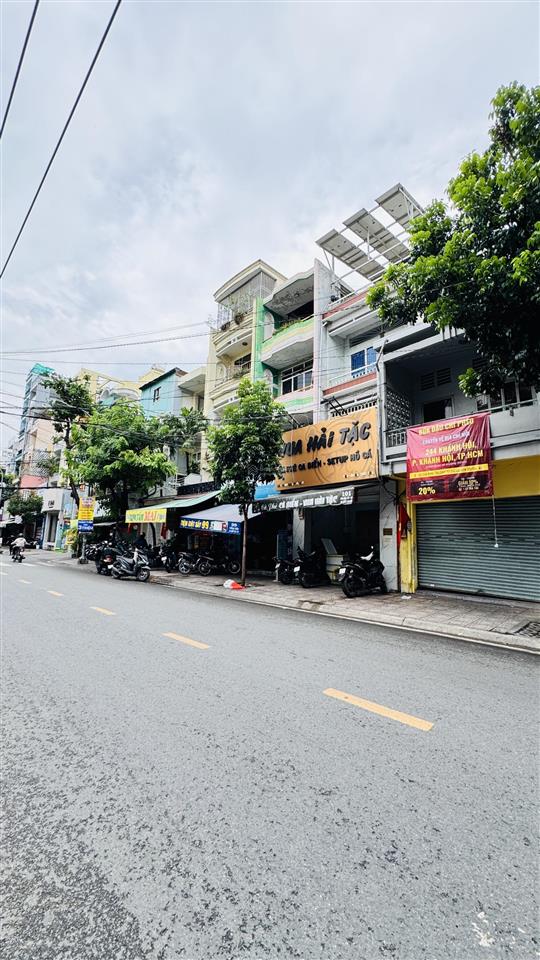 Bán nhà mặt tiền vĩnh hội 2 tầng quận 4