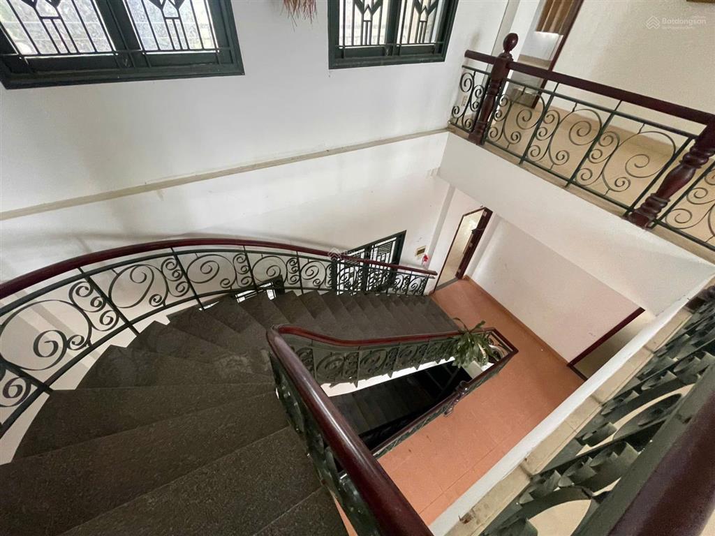 Chính chủ cần cho thuê gấp villa ở b10 nguyễn hữu cảnh, tp đà lạt