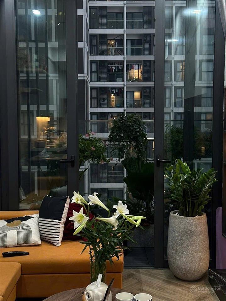 Cần tiền bán gấp căn hộ 2pn 2wc phân khu cao cấp masteri west heights giá chỉ 5.3 tỷ