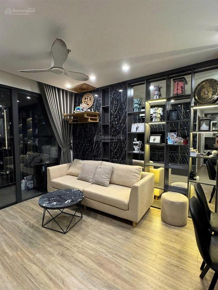 Cần tiền bán cắt lỗ căn hộ 43m2 1pn + 1 tại vinhomes smart city giá chỉ 3.6 tỷ.  0963 877 ***