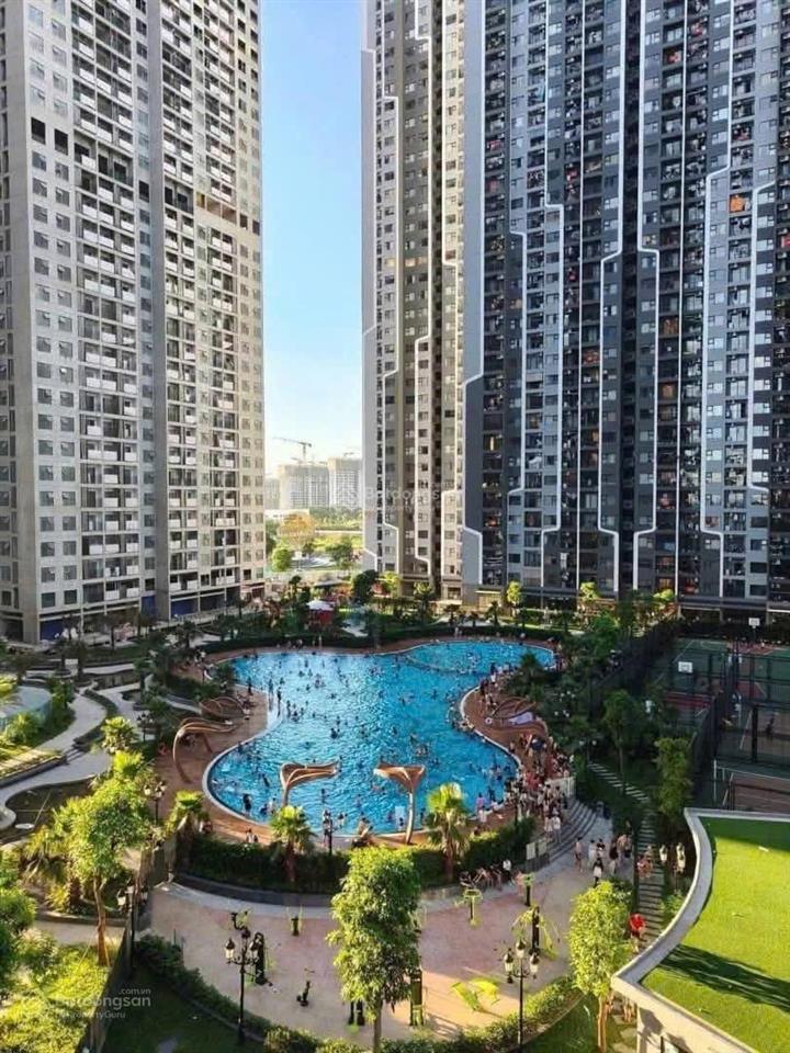 Chính chủ cần tiền bán gấp căn hộ 64m2 giá chỉ 4.3 tỷ.  0963 877 ***