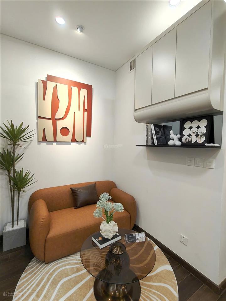 Chính chủ cần tiền bán gấp căn hộ studio 32m2 toà sa5 giá chỉ 2.85 tỷ