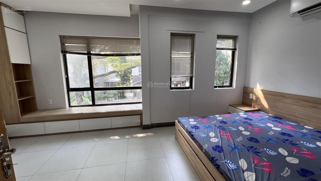 Cho thuê nhà phố khu compound,có hồ bơi gym. nhận nhà ở ngay, giá 15triệu