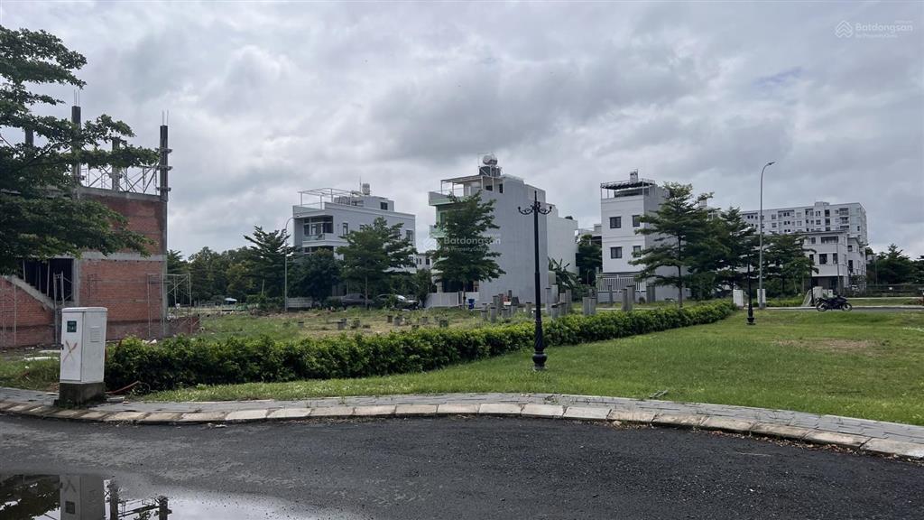 Chính chủ cần bán nhà phố valora khu mizuki park, giá giảm chỉ 9,1 tỷ