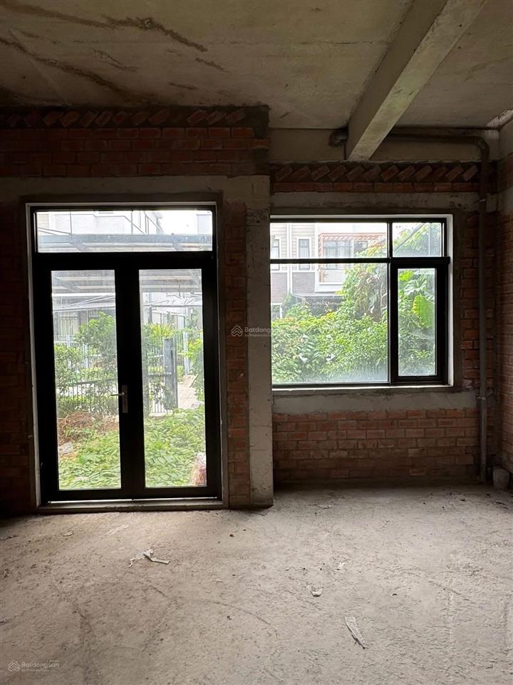 Chính chủ cần bán nhà phố valora khu mizuki park, giá giảm chỉ 9,1 tỷ