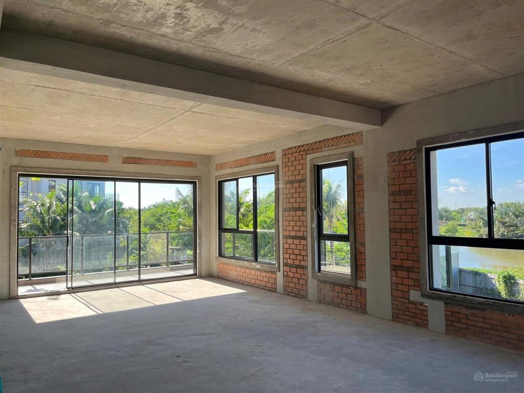 Nhà phố kênh đào, sông  giá chỉ từ 18,8 tỷ mua trực tiếp chủ đầu tư nam long.