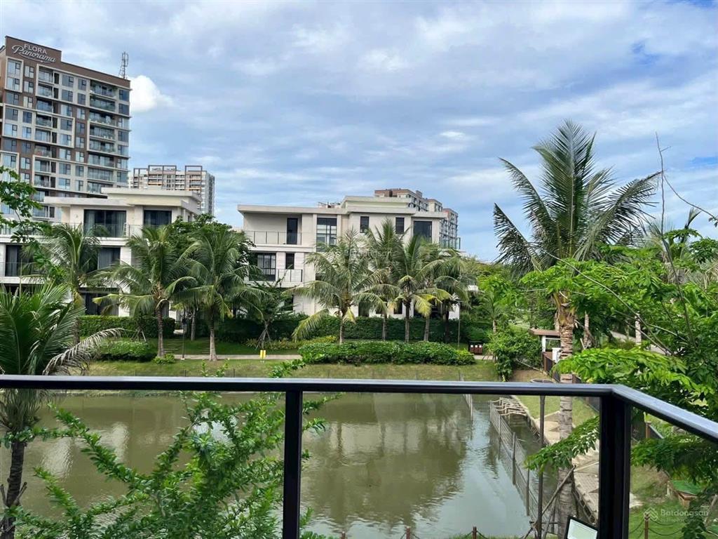 Nhà phố kênh đào, sông  giá chỉ từ 18,8 tỷ mua trực tiếp chủ đầu tư nam long.