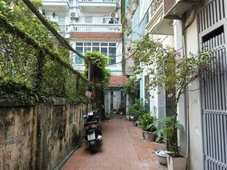 Bán nhà ngõ 68 đường cầu giấy, hà nội, 30m2 x 6t, giá 7,8 tỷ