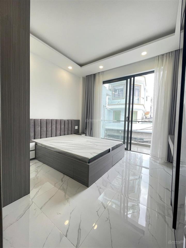 Nhà 3 tầng sân thượng âu dương lân xây mới hoàn công đủ