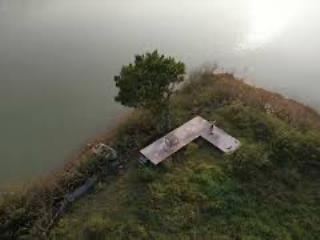 Độc nhất 1250m2 giáp mặt hồ gần trung tâm đà lạt