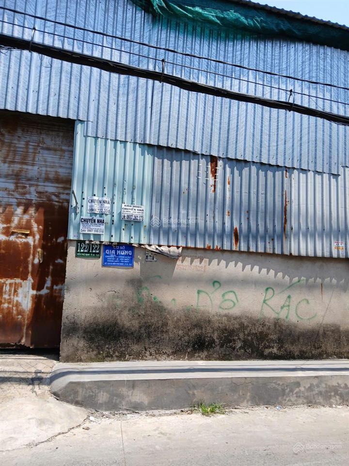 Chính chủ cho thuê kho giá tốt tại phú định, quận 8 diện tích lớn, xe tải vào tận nơi