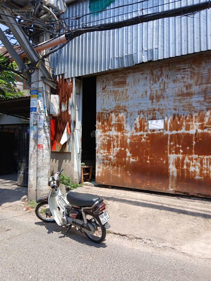 Chính chủ cho thuê kho giá tốt tại phú định, quận 8 diện tích lớn, xe tải vào tận nơi