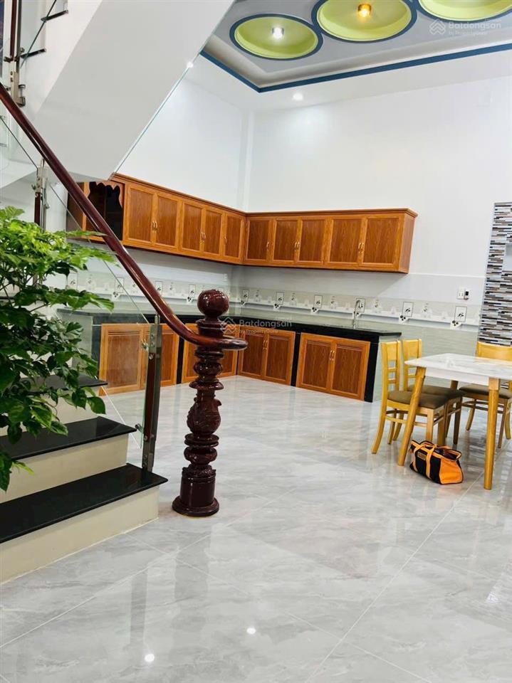 Nhà đẹp chính chủ  122m2  vuông vức  đường 10m  2 tỷ 650 triệu ( có thương lượng )