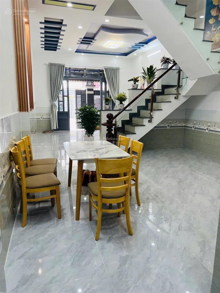 Nhà đẹp chính chủ  122m2  vuông vức  đường 10m  2 tỷ 650 triệu ( có thương lượng )