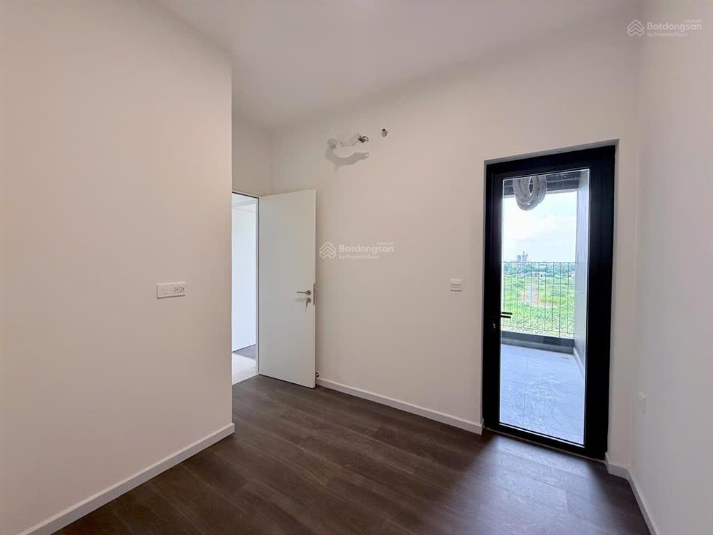 Chính chủ gửi bán nhanh 2pn1wc chỉ 5,1 tỷ full vat tầng cao victoria village