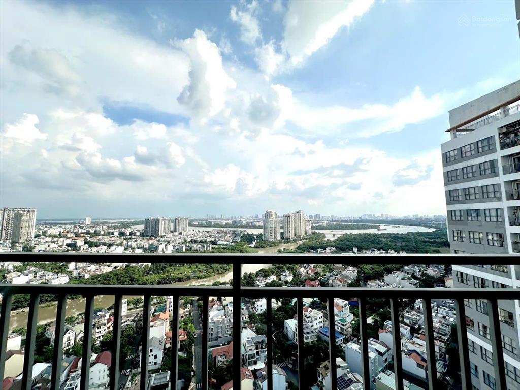 Bán căn officetel tầng cao view sông full nội thất chỉ 3 tỷ bao thuế phí, sổ sẵn