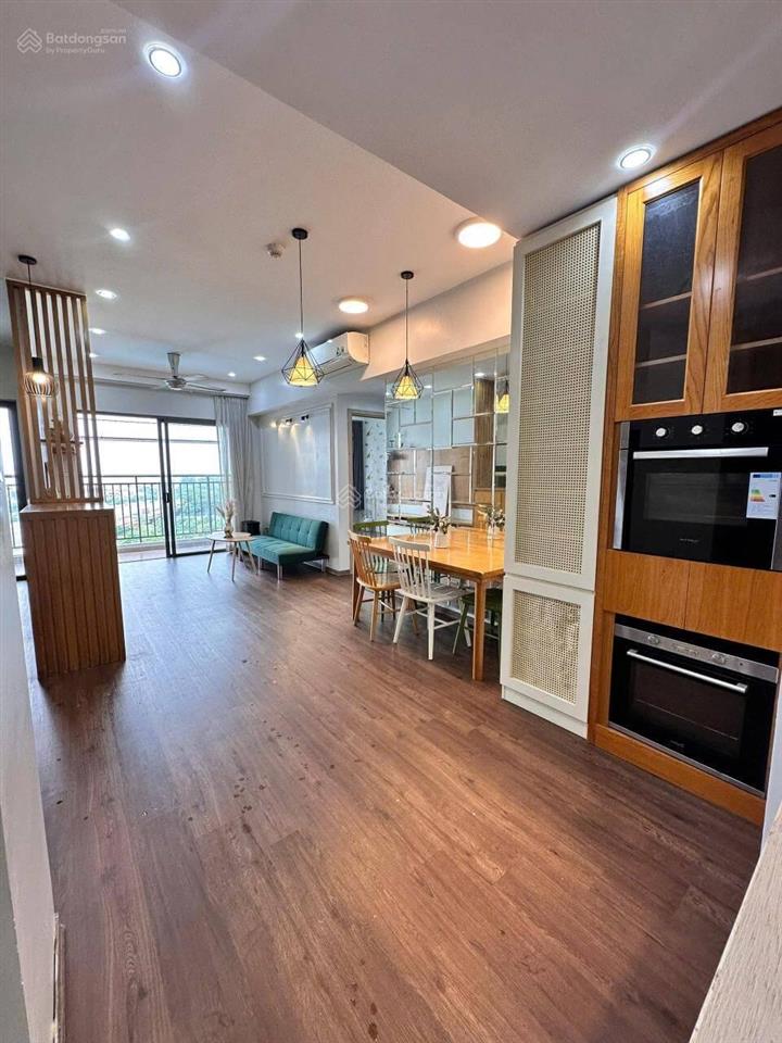 Bán nhanh 3pn 105m2 full nội thất chỉ 8,x tỷ the sun avenue sổ sẵn chỉ 83 triệu/m2