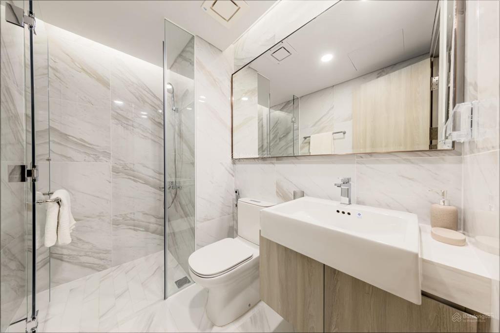 Căn 2pn 2wc full nội thất view hồ tòa a  masteri west heights  giá tốt 12tr/tháng  vào ở ngay