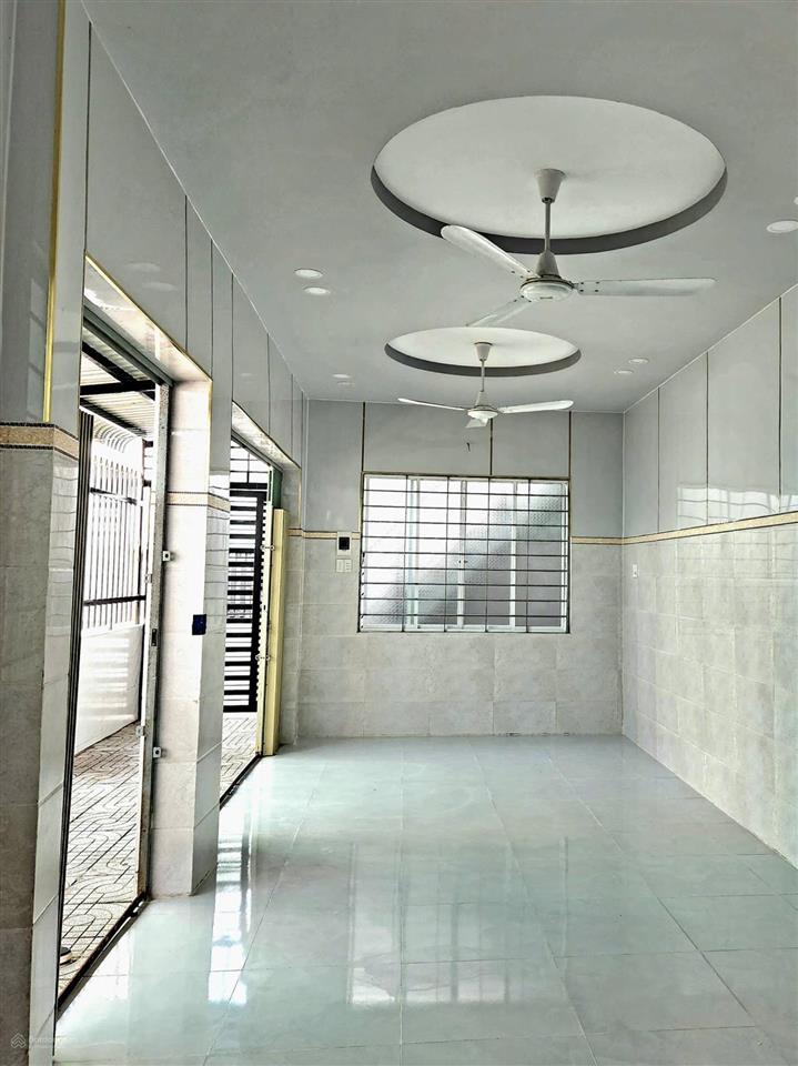Chính chủ gởi bán nhà 80 m2, full thổ, sổ hồng riêng, cách ngã 3 tân kim, ql50 200m