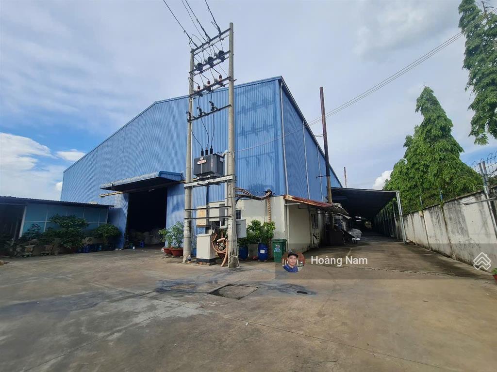 Bán xưởng 5300m2 ngoài kcn bến lức. pháp lý chuẩn. giá tốt