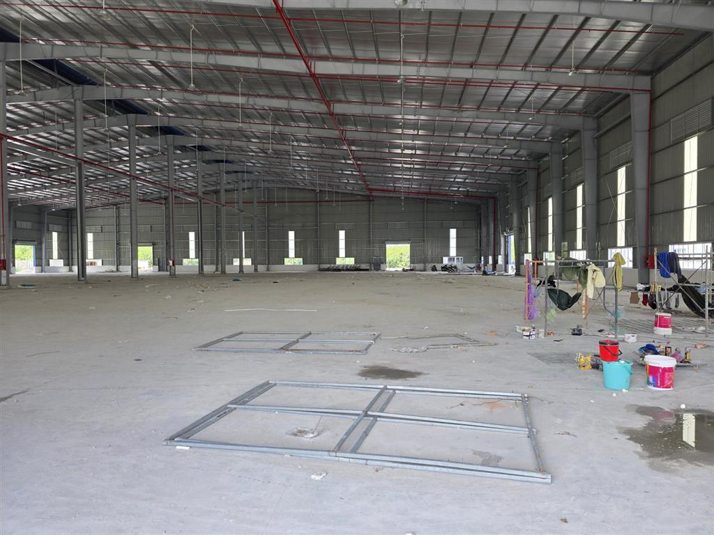 Cho thuê xưởng 2,4 ha dệt nhuộm. mới 100%. kcn bình phước. giá tốt. bàn giao ngay