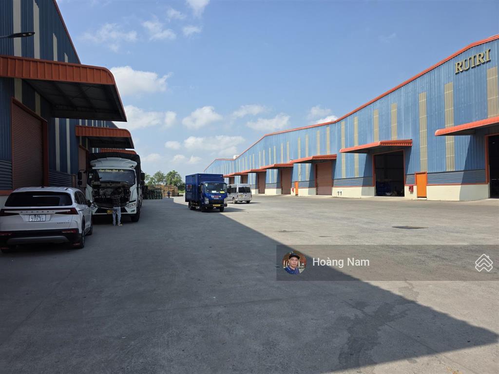 Cho thuê kho xưởng. dt 11.000m2 kcn long cang. long an. xưởng mới. bàn giao ngay