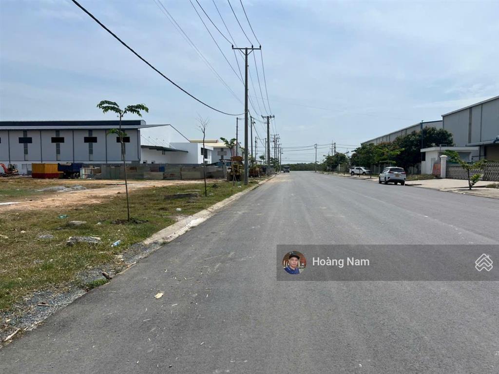 Bán đất skc mt dt 832 và mặt sông vàm cỏ . sổ sẵn giá tốt