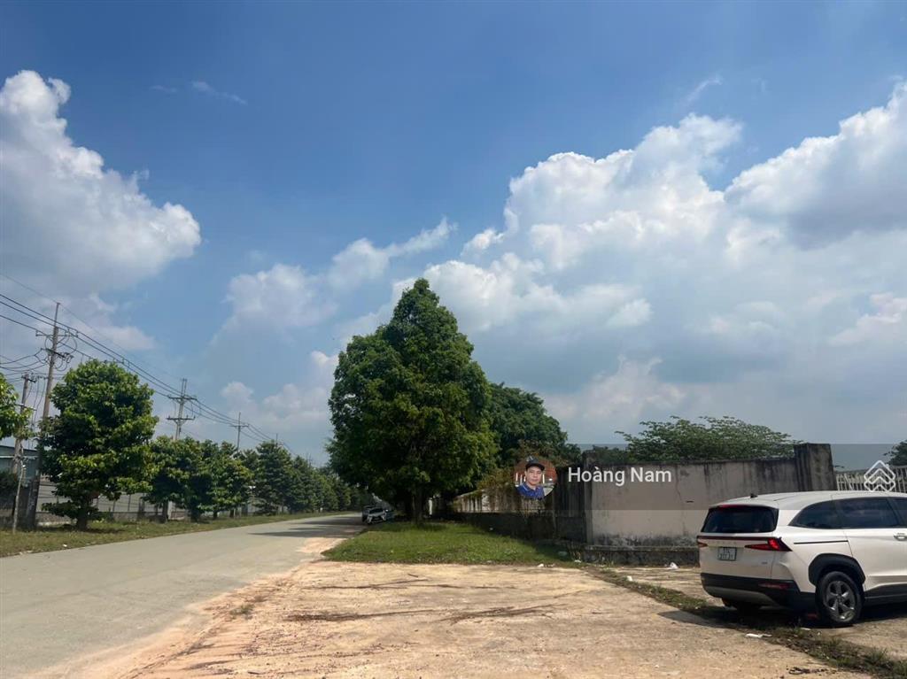 Bán đất kcn trảng bàng 1,1,ha. tiếp nhận in án , sx hóa chất , giấy tái sinh. giá tốt