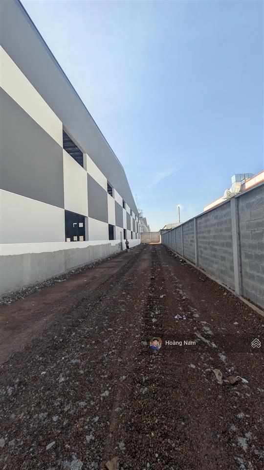 Cho thủe xưởng 35000m2 . kcn đồng xoài . bình phước . mới 100% . giá tốt
